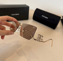 Load image into Gallery viewer, Logo Sunglasses
