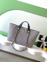 Load image into Gallery viewer, Deauville Tote
