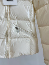 Load image into Gallery viewer, Glareins Jacket
