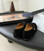 Load image into Gallery viewer, CC Pumps
