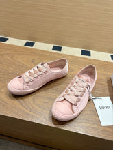 Load image into Gallery viewer, Satin Trainers
