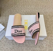 Load image into Gallery viewer, Dway Raffia Mules
