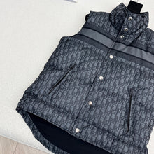 Load image into Gallery viewer, Alps Gilet
