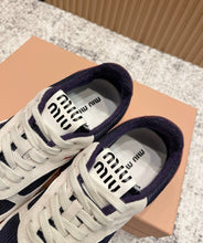 Load image into Gallery viewer, Gym Trainers
