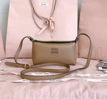 Load image into Gallery viewer, Leather Pouch Bag
