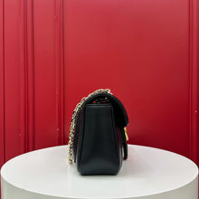 Load image into Gallery viewer, Marmont Small Shoulder Bag
