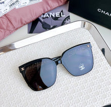 Load image into Gallery viewer, Logo Sunglasses
