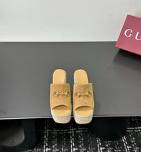 Load image into Gallery viewer, Platform Espadrilles
