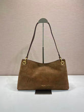 Load image into Gallery viewer, Etude Shoulder Bag
