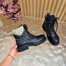 Load image into Gallery viewer, Leather Boots
