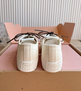 Logo Trainers