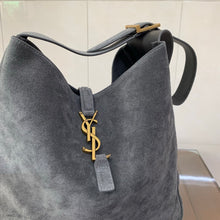 Load image into Gallery viewer, Le 5 Hobo
