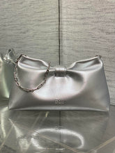 Load image into Gallery viewer, Medium Bow Bag
