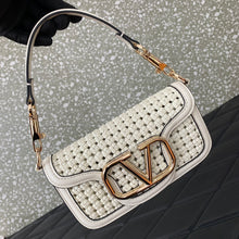 Load image into Gallery viewer, Loco Raffia Bag
