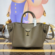 Load image into Gallery viewer, Vendome Tote
