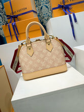 Load image into Gallery viewer, Alma BB
