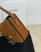 Load image into Gallery viewer, Triomphe Suede
