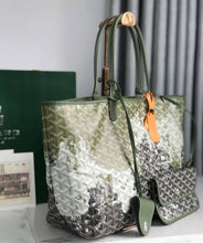 Load image into Gallery viewer, Saint Louis Tote
