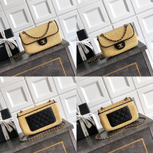 Load image into Gallery viewer, Raffia Classic Flap

