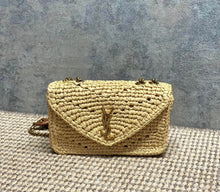 Load image into Gallery viewer, Loulou Raffia Mini
