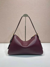 Load image into Gallery viewer, Aimee Shoulder Bag
