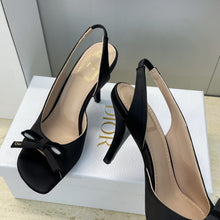 Load image into Gallery viewer, Satin Bow Sandals
