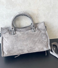 Load image into Gallery viewer, City Bag
