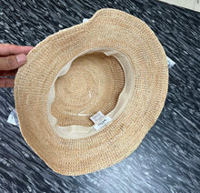 Load image into Gallery viewer, Raffia Bucket Hat
