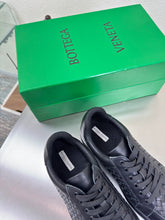 Load image into Gallery viewer, Leather Trainers
