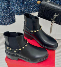 Load image into Gallery viewer, Rockstud Boots
