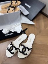 Load image into Gallery viewer, CC Sandals

