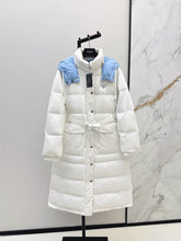 Load image into Gallery viewer, Logo Parka
