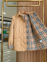 Load image into Gallery viewer, Quilted Jacket
