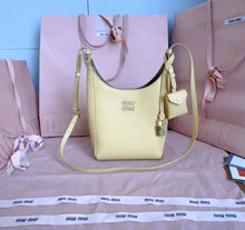 Load image into Gallery viewer, Leather Bucket Bag
