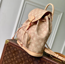 Load image into Gallery viewer, Montsouris Backpack
