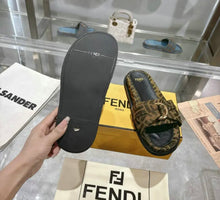 Load image into Gallery viewer, Feel Sandals
