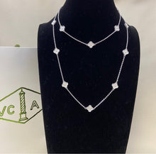 Load image into Gallery viewer, Alhambra Necklace
