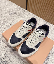 Load image into Gallery viewer, Gym Trainers
