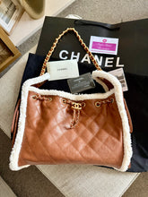 Load image into Gallery viewer, CC Hobo
