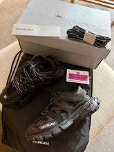 Load image into Gallery viewer, Track Sneaker Ladies
