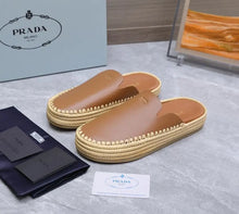 Load image into Gallery viewer, Leather Mules
