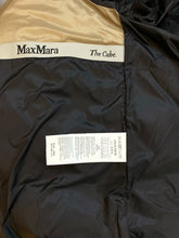 Load image into Gallery viewer, The Cube Jacket
