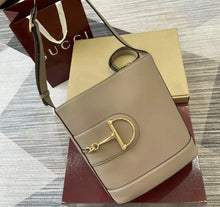 Load image into Gallery viewer, Medium Bucket Bag
