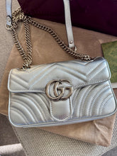 Load image into Gallery viewer, Marmont Small Shoulder Bag
