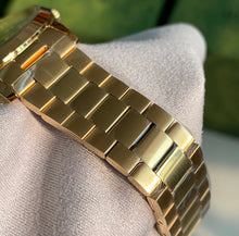 Load image into Gallery viewer, GG Watch
