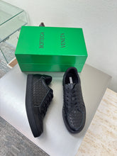Load image into Gallery viewer, Leather Trainers
