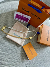 Load image into Gallery viewer, Pearl Necklace
