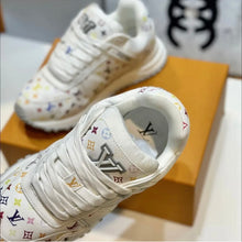 Load image into Gallery viewer, Logo Trainers
