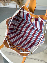 Load image into Gallery viewer, Marina Tote
