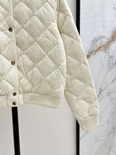 Load image into Gallery viewer, The Cube Reversible Jacket
